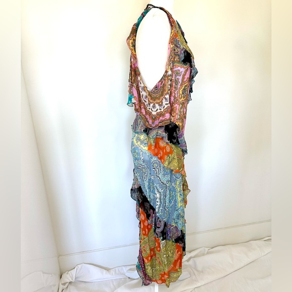 Zara Multicoloured Ruffle Floral Dress. - Picture 9 of 10